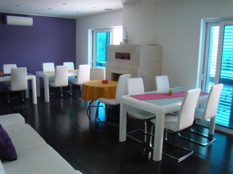 Villa Avantgarde B&B Mlini Buitenkant foto