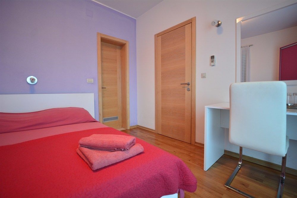 Villa Avantgarde B&B Mlini Buitenkant foto