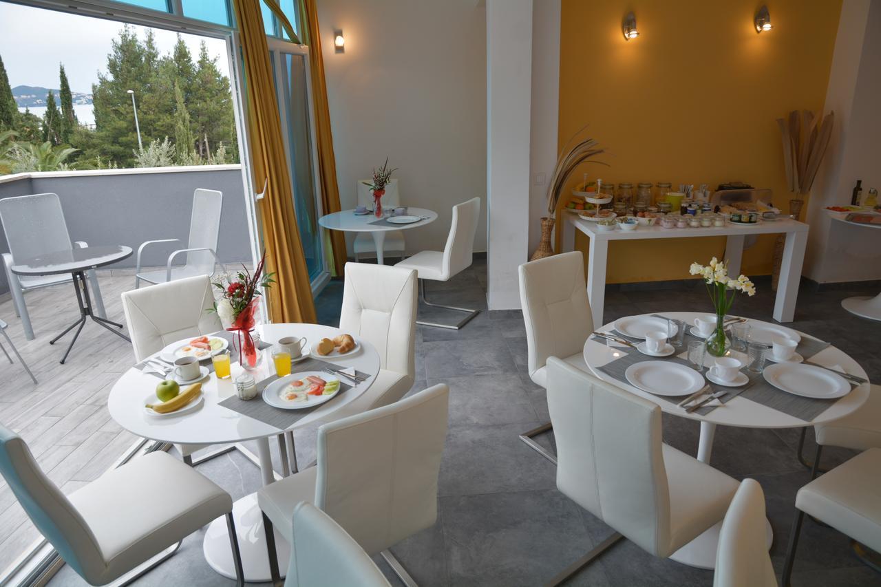 Villa Avantgarde B&B Mlini Buitenkant foto