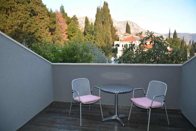 Villa Avantgarde B&B Mlini Buitenkant foto
